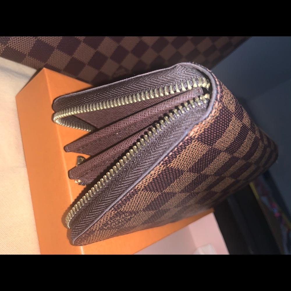 💯 Authentic Louis Vuitton Damier Zippy Wallet - Picture 6 of 8